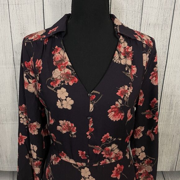 Skies are Blue Women's Medium Purple Floral Long Sleeve Knee Length Dress - Picture 4 of 9